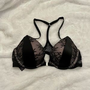 One (1) New Victoria’s Secret Bra, 34B